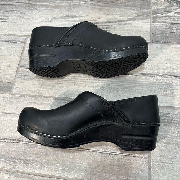 Dansko XP Clogs Leather Brown Comfort Shoes Nursing EU Size 37 US Size 6.5 - 7 - Picture 3 of 6